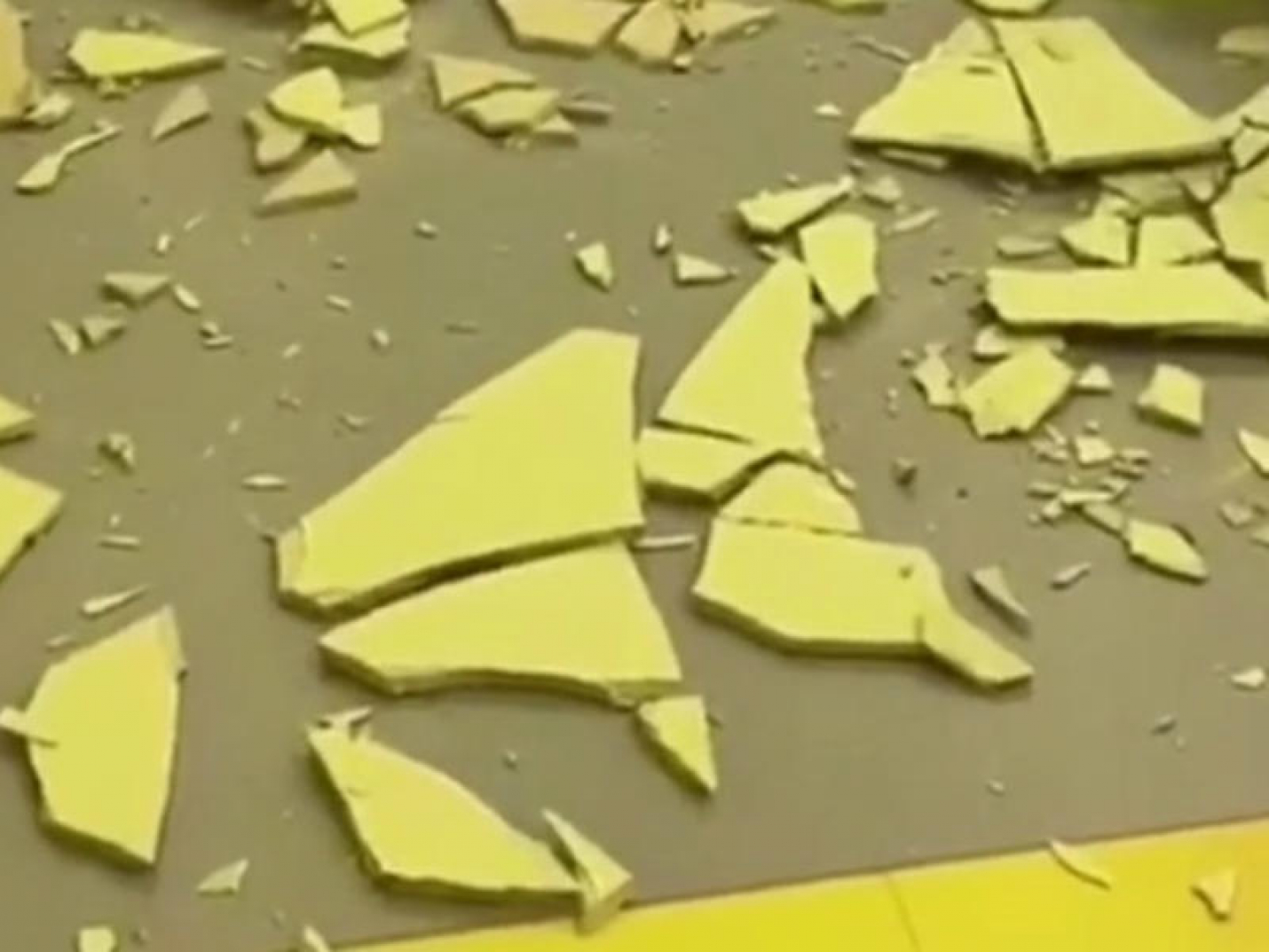 Обрушился потолок в детском саду города Кемерово